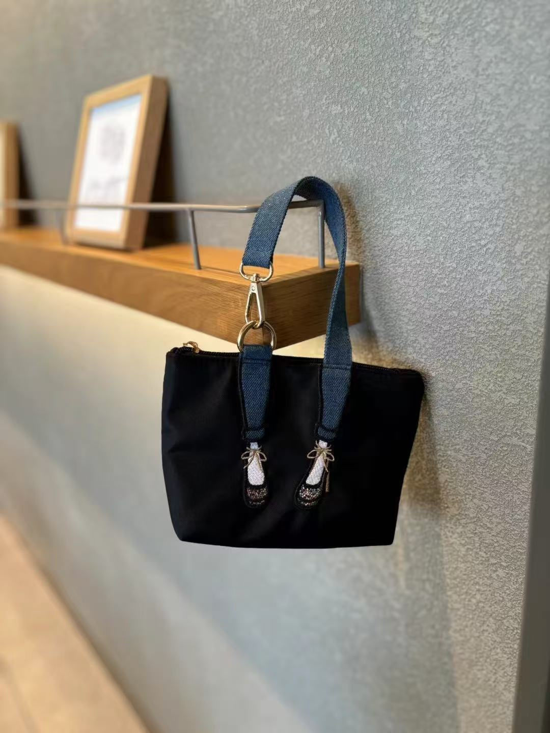 Sac à main brodé tendance en n - Women Bags With Wallet avis et prix