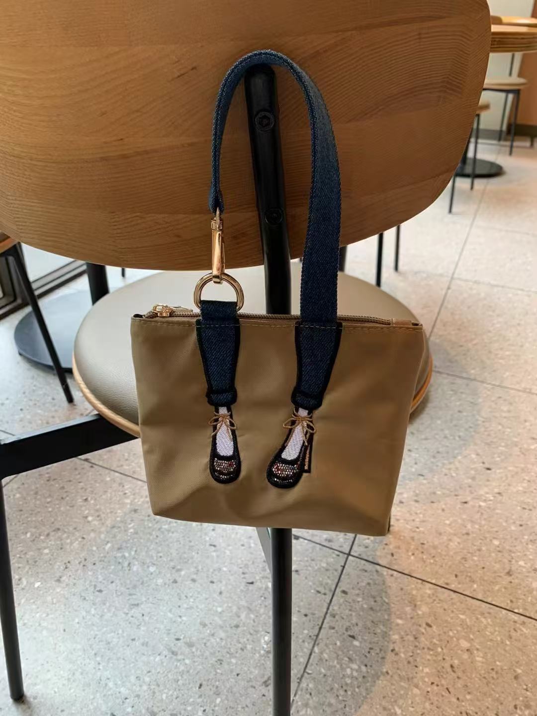 Sac à main brodé tendance en n - Women Bags With Wallet avis et prix