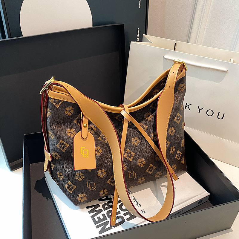 Sac à bandoulière en cuir de q - Women Bags Premium Brands avis et prix